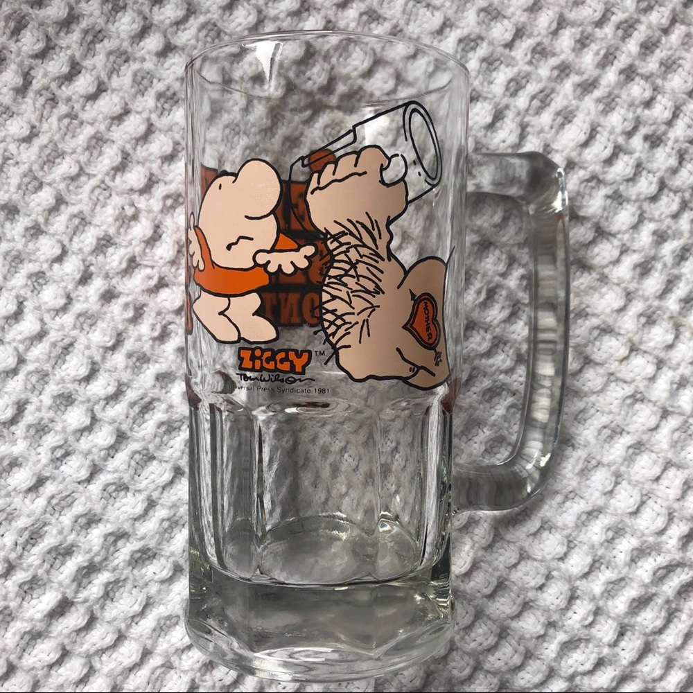 BOGO! Vtg Ziggy beer mug. Elbow bender contender